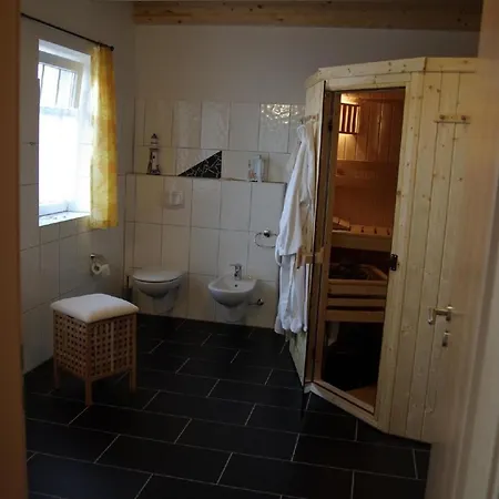 Holiday home Wellness Mit Sauna Und Kaminofen Sowie Carport Und Terrasse